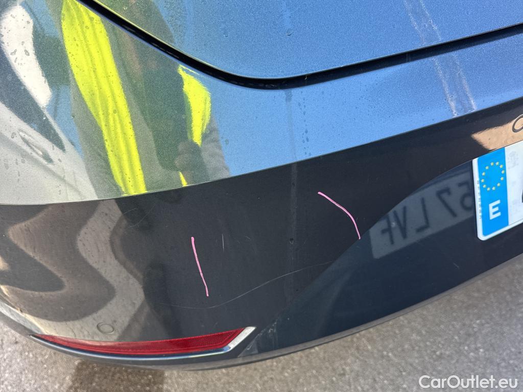  Land Rover  Discovery SEAT Nuevo León / 2020 / 5P / berlina con portón 1.0 TSI 81kW S&S Style Go (AC) #16