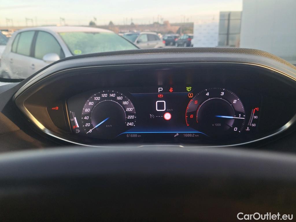  Peugeot  3008 PEUGEOT  / 2020 / 5P / todoterreno 1.5 BlueHDi 96kW (130CV) S&S Allure EAT8 #13