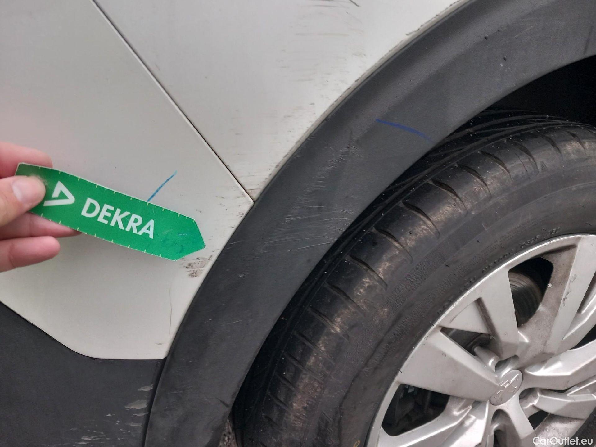  Peugeot  5008 PEUGEOT  / 2020 / 5P / todoterreno 1.2 PureTech 96KW S&S Active Pack EAT8 #22