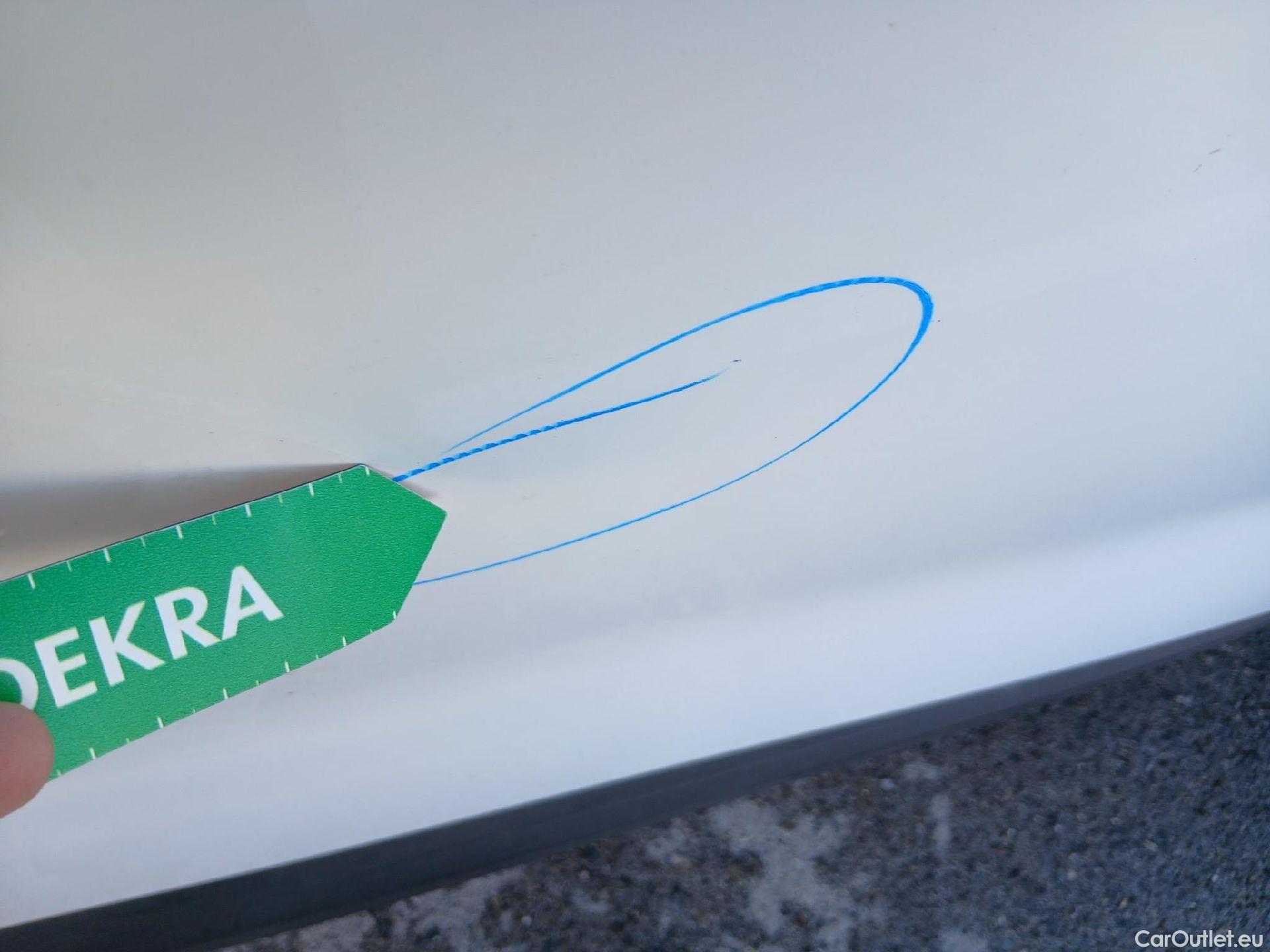  Renault  Captur RENAULT  / 2019 / 5P / todoterreno Intens TCe 90 (AC) #46