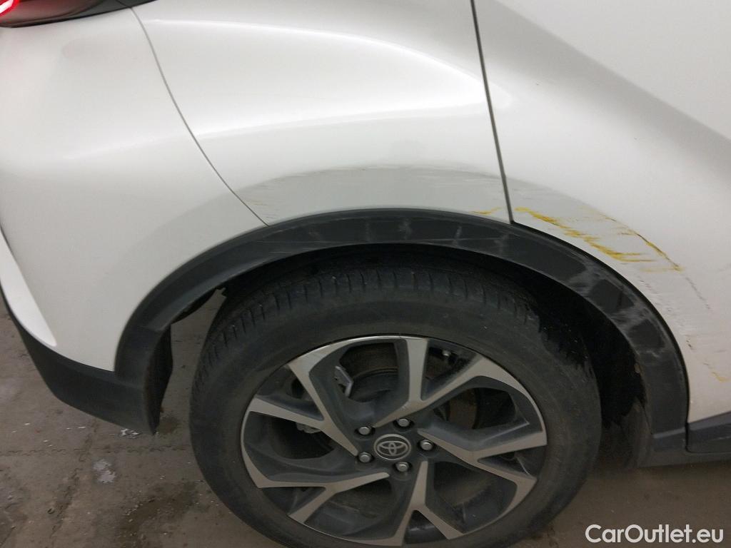  Toyota  C-HR TOYOTA  / 2016 / 5P / todoterreno 1.8 125H Advance #17