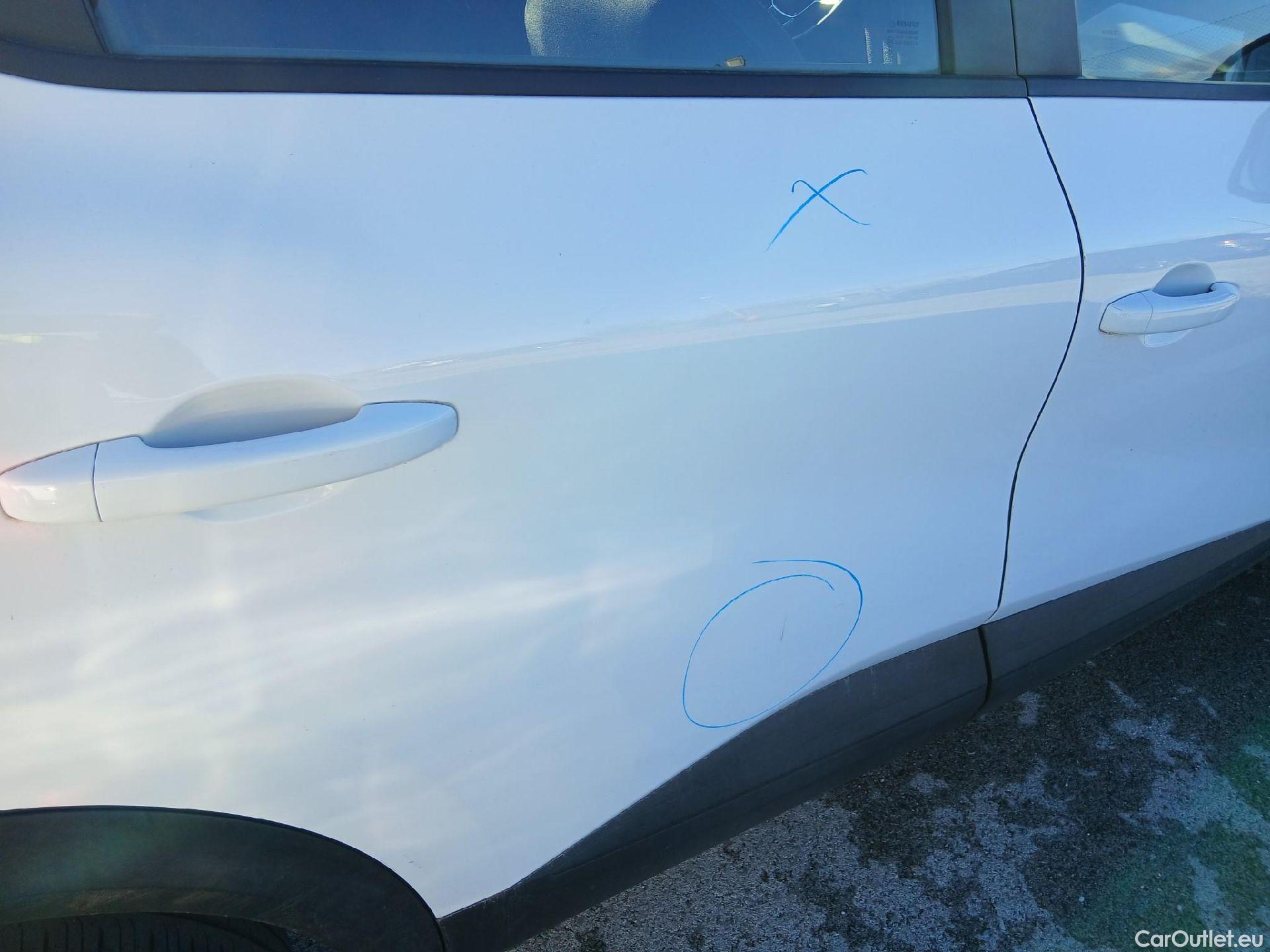  Renault  Captur RENAULT  / 2019 / 5P / todoterreno Intens TCe 90 (AC) #44