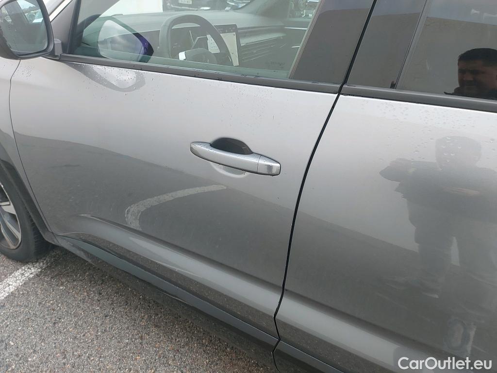  Renault  Austral RENAULT  / 2022 / 5P / todoterreno Techno Mild Hybrid 116kW Auto (AC) #11