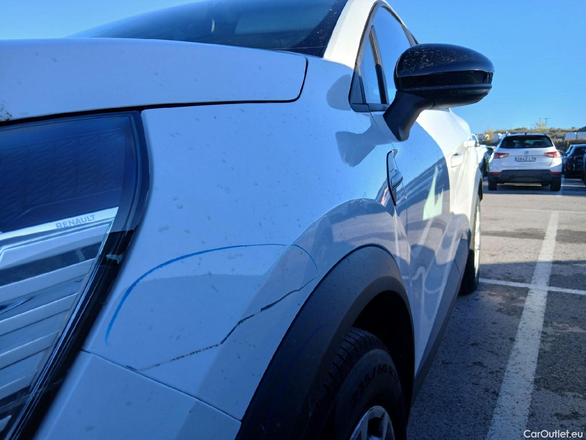  Renault  Captur RENAULT  / 2019 / 5P / todoterreno Intens TCe 90 (AC) #22