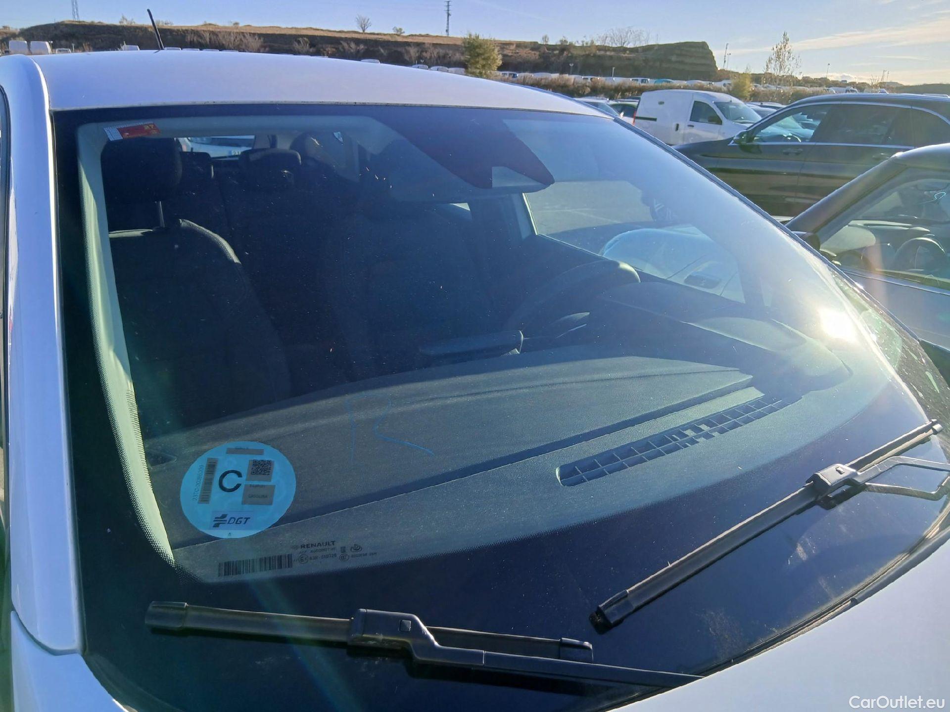  Renault  Captur RENAULT  / 2019 / 5P / todoterreno Intens TCe 90 (AC) #13