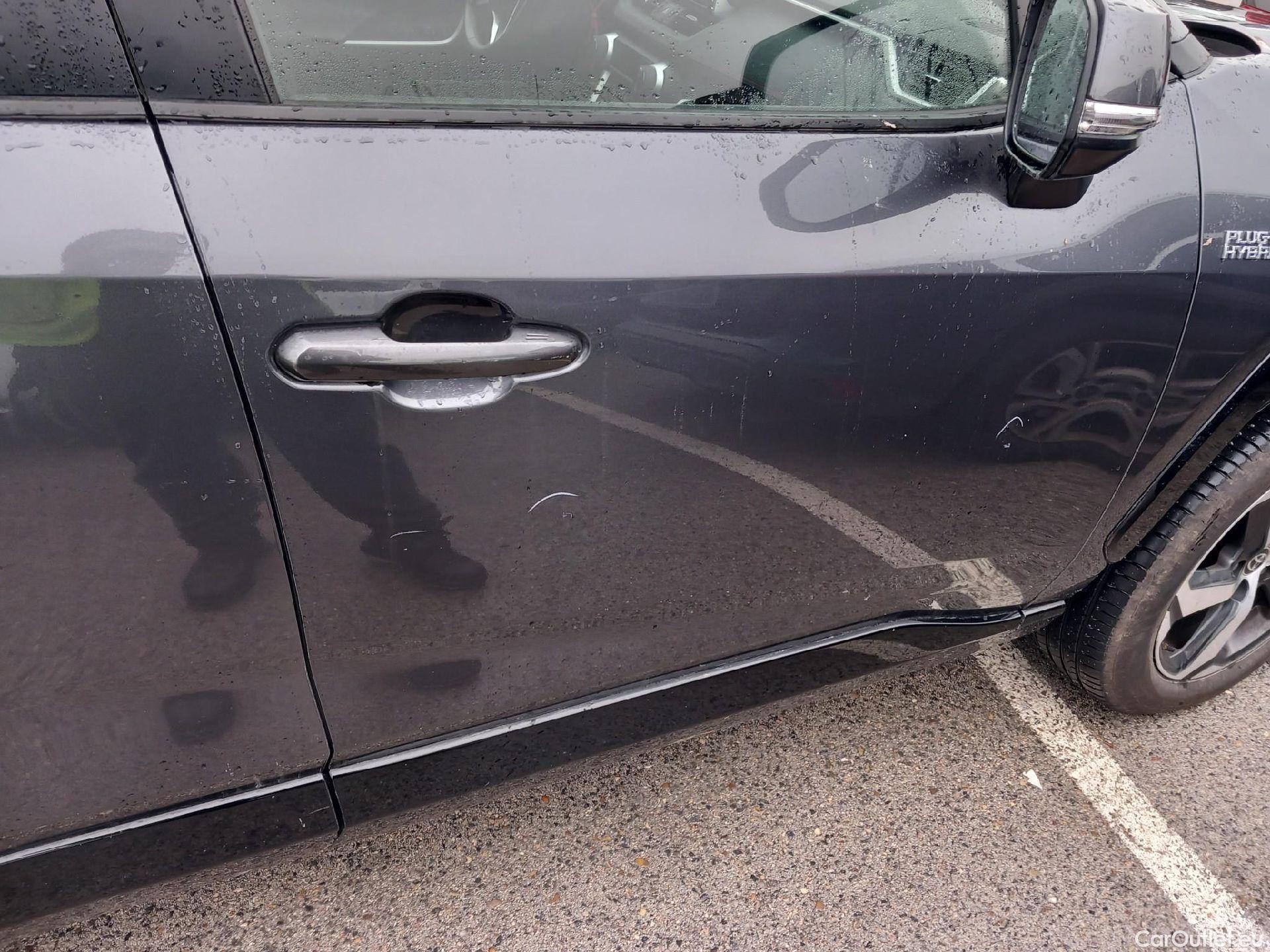  Toyota  RAV4 TOYOTA  / 2018 / 5P / todoterreno 2.5l PLUG-IN 300PH (e-CVT) Advance #28