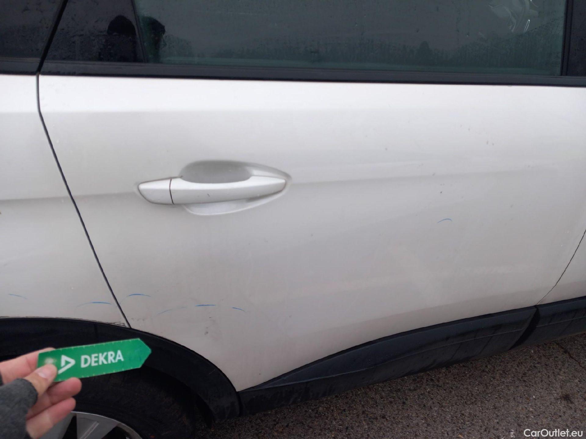  Peugeot  5008 PEUGEOT  / 2020 / 5P / todoterreno 1.2 PureTech 96KW S&S Active Pack EAT8 #26