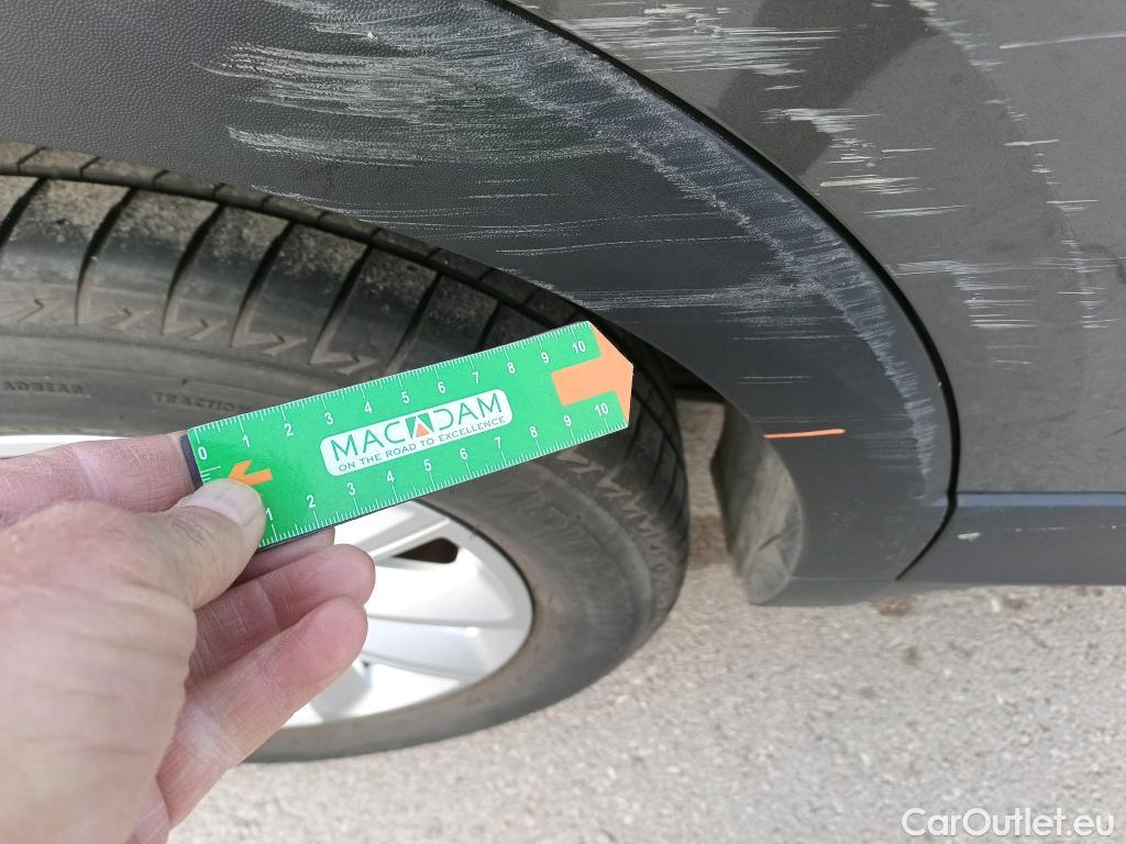  Volkswagen  T-CROSS VOLKSWAGEN  / 2018 / 5P / todoterreno Advance 1.0 TSI 81kW (110CV) DSG #10