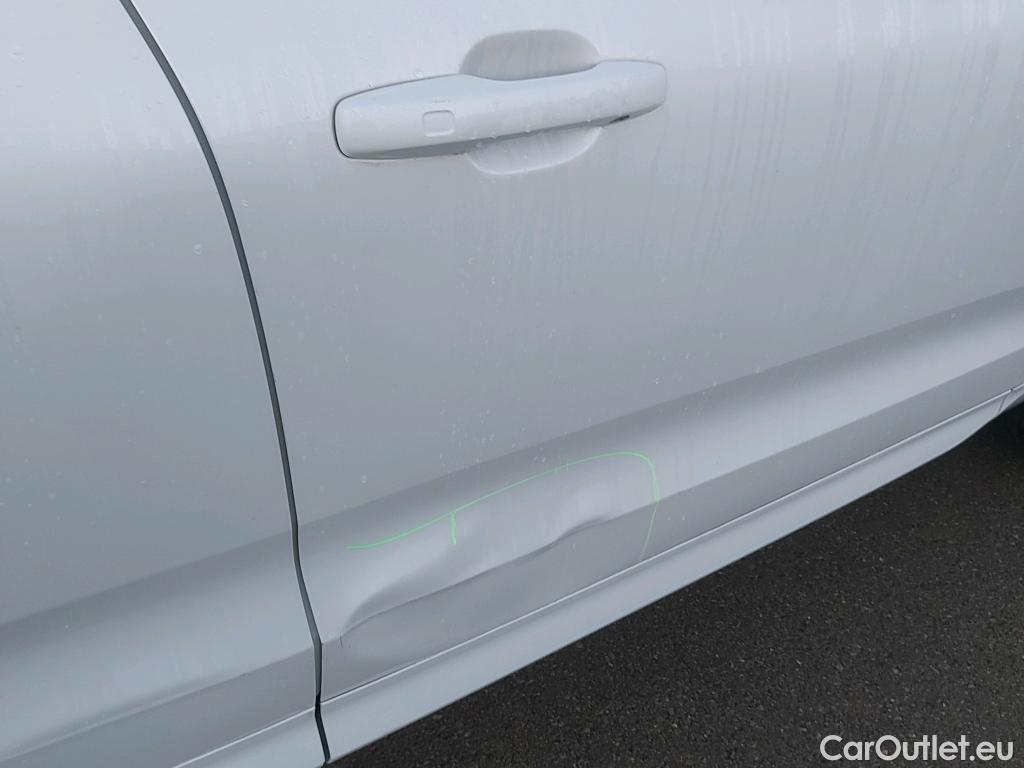  Volvo  XC60 VOLVO  / 2017 / 5P / todoterreno 2.0 T6 AWD Recharge R-Design Exp Auto #3