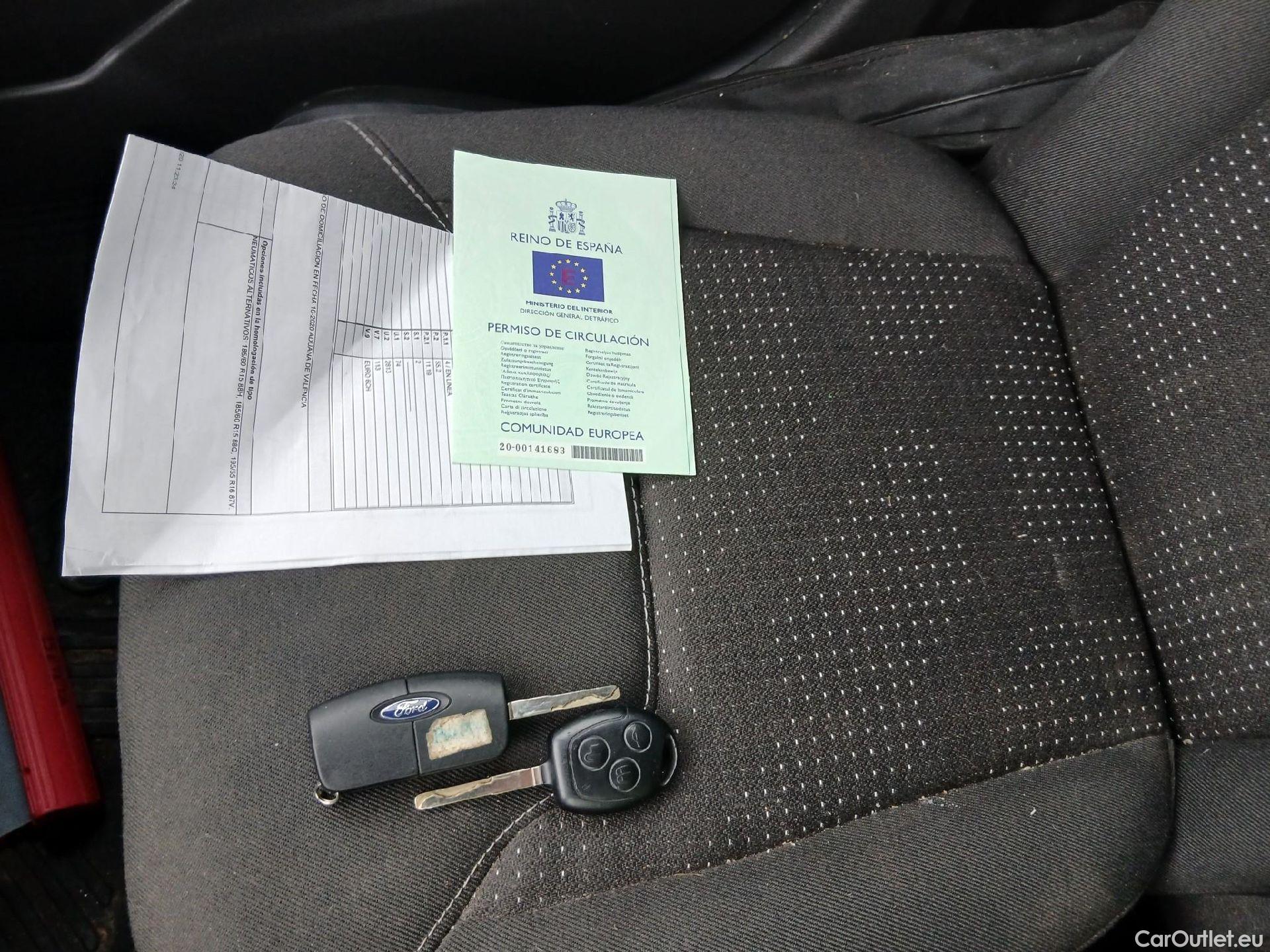  Ford  Transit FORD  Courier/2014/4P/furgón der.turis Van 1.5 TDCi 56kW Trend #1