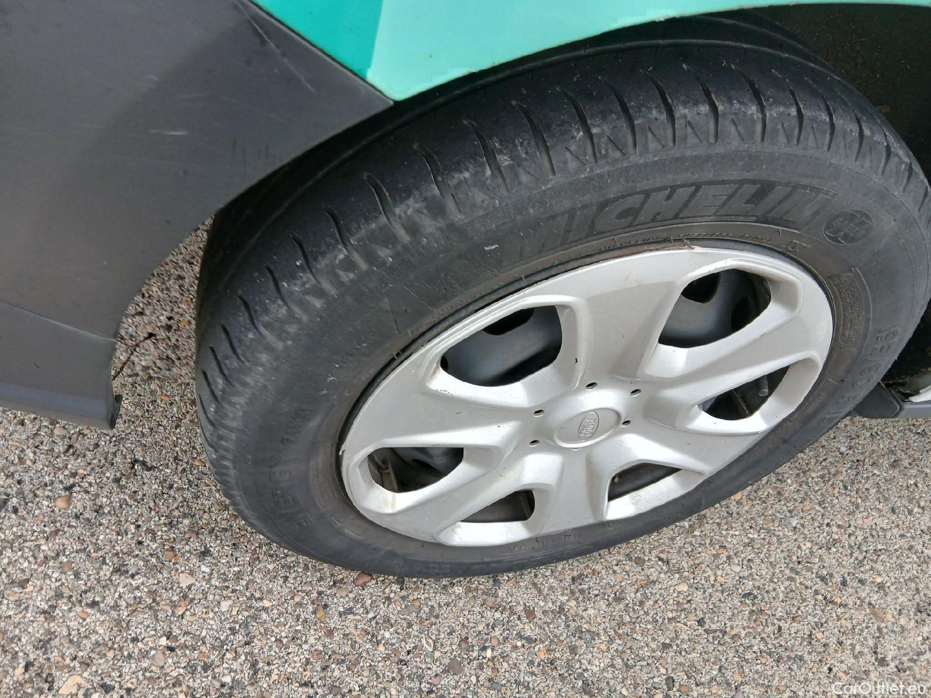  Ford  Transit FORD  Courier/2014/4P/furgón der.turis Van 1.5 TDCi 56kW Trend #6