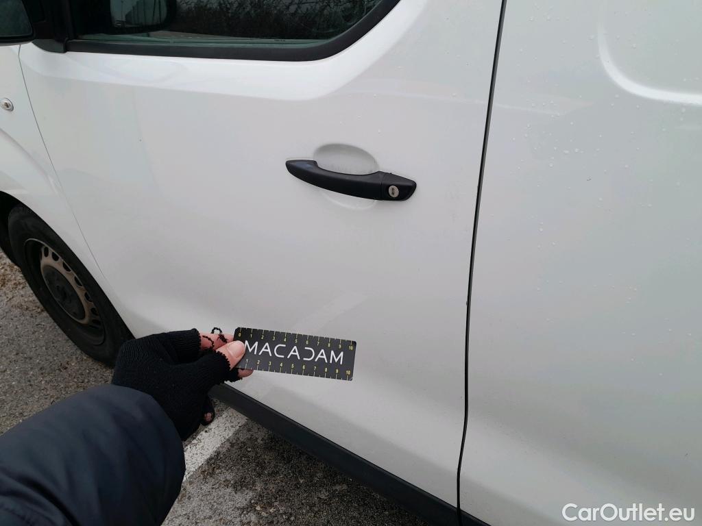  Opel  Vivaro OPEL  / 2019 / 4P / furgón 1.5 Diésel 74kW (100CV) M Std Express (AC) #18