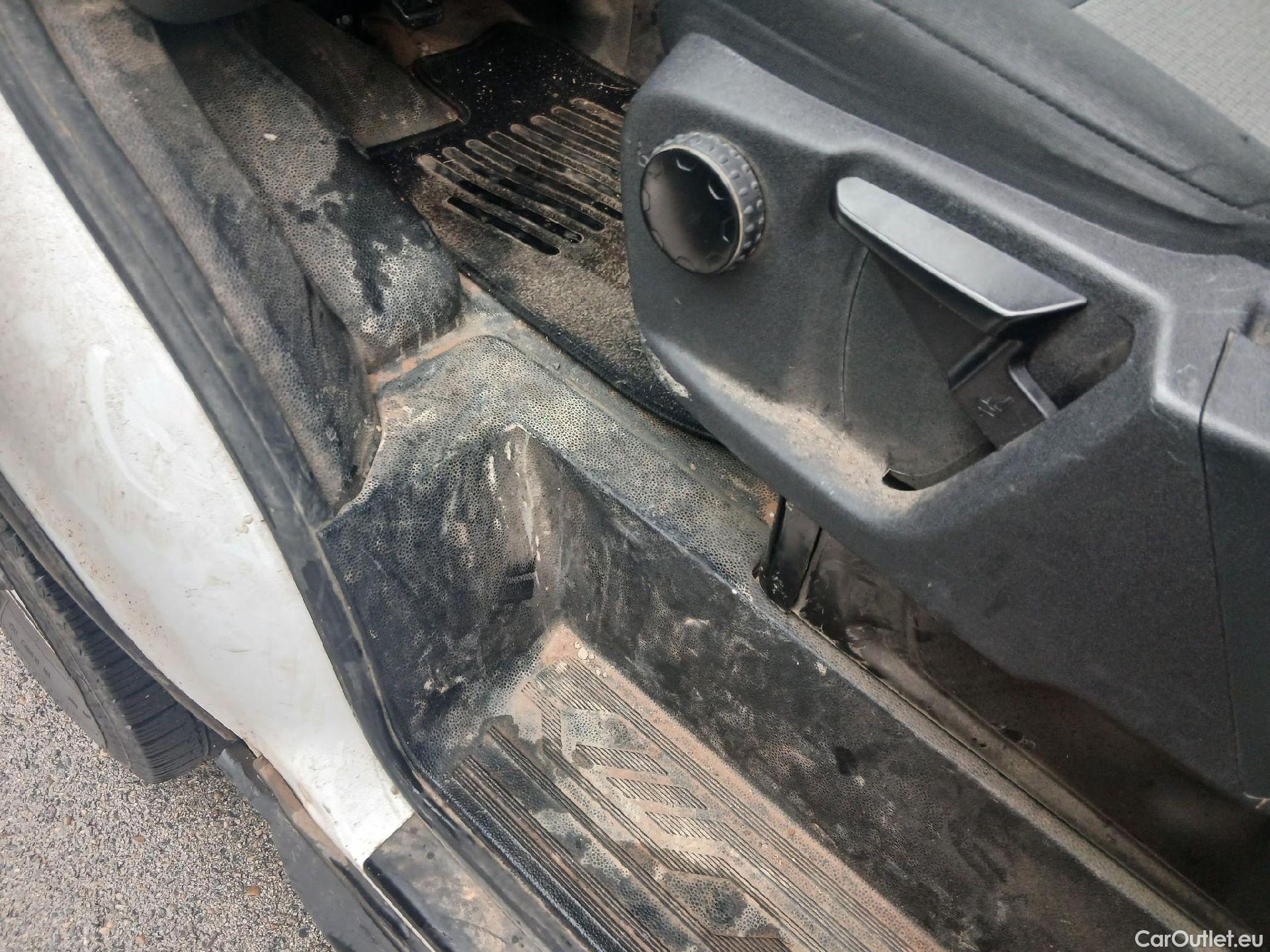  Ford  Transit FORD  / 2013 / 4P / furgón 350 96kW L2H2 Van Ambiente FWD #4