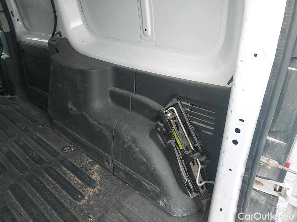  Nissan  NV200 NISSAN NV250 / 2019 / 4P / furgón 2pl 1.5dCi 70 kW (95CV) L2H1 ÓPTIMA #34