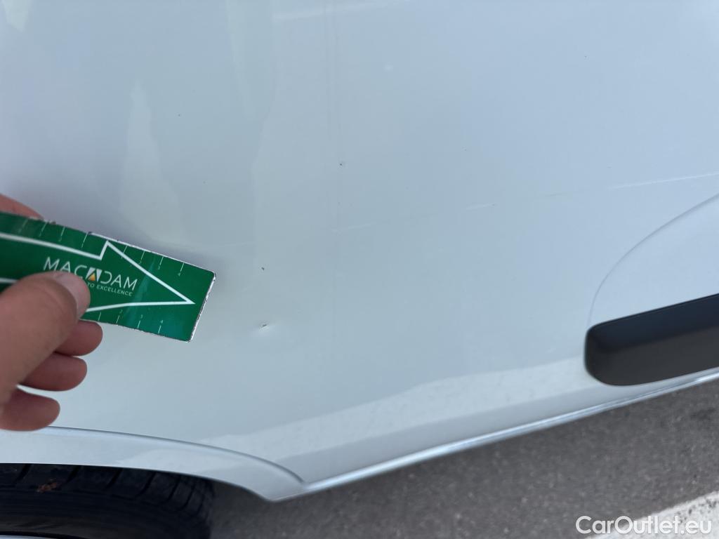  Nissan  NV400 NISSAN  VU 4P 1G COMBI 2.3dCi 145 COMFORT L2H2 3500 COMBI-9 FWD #24