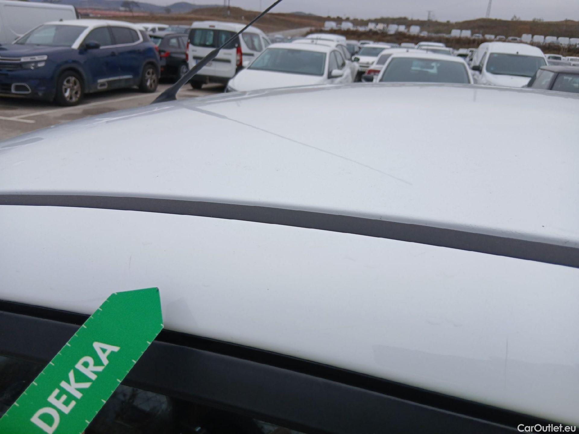  Ford  Fiesta FORD  Van / 2012 / 3P / berlina comercial 1.5 TDCi 55kW (75CV) #43