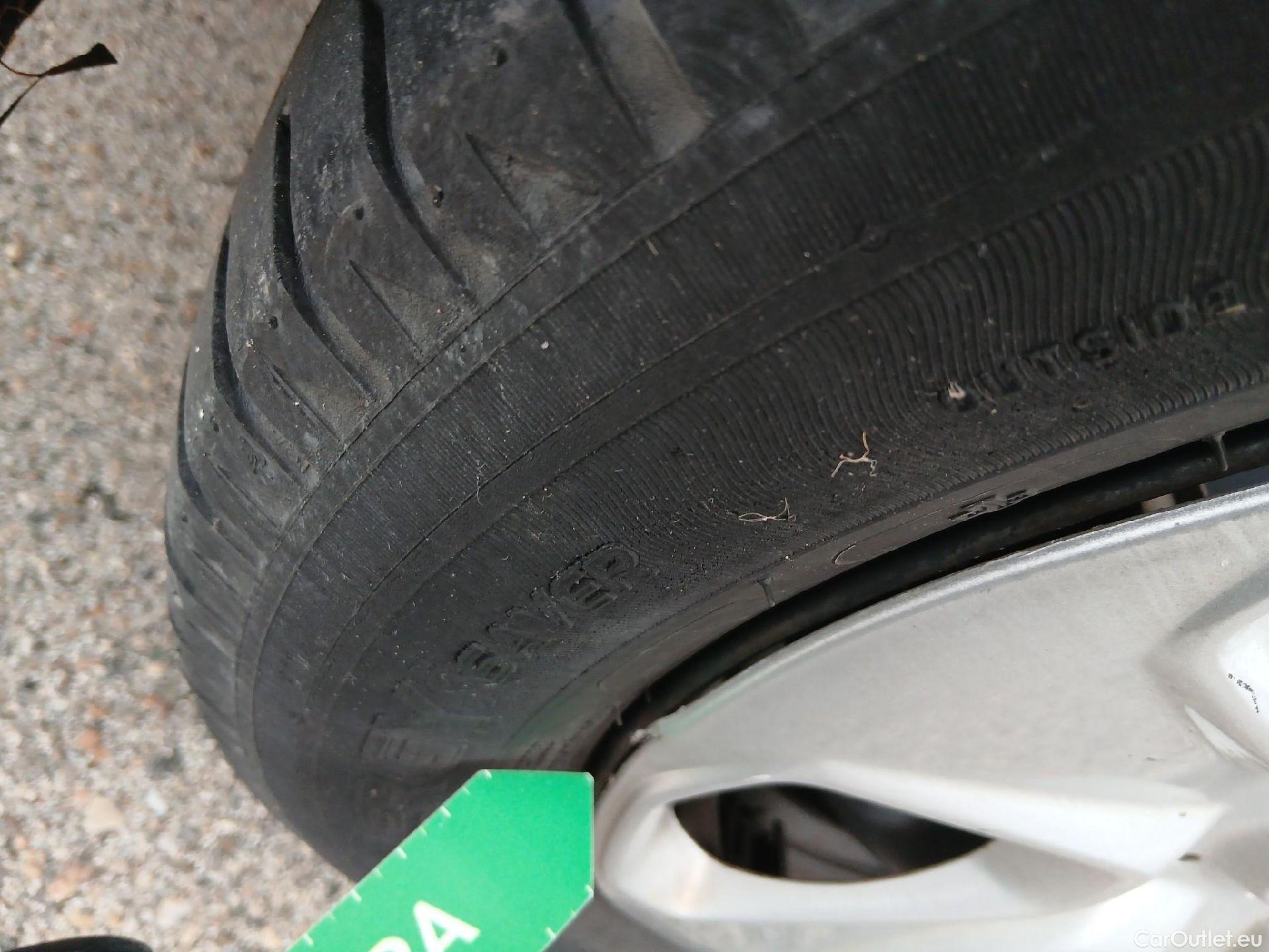  Ford  Transit FORD  Courier/2014/4P/furgón der.turis Van 1.5 TDCi 56kW Trend #5