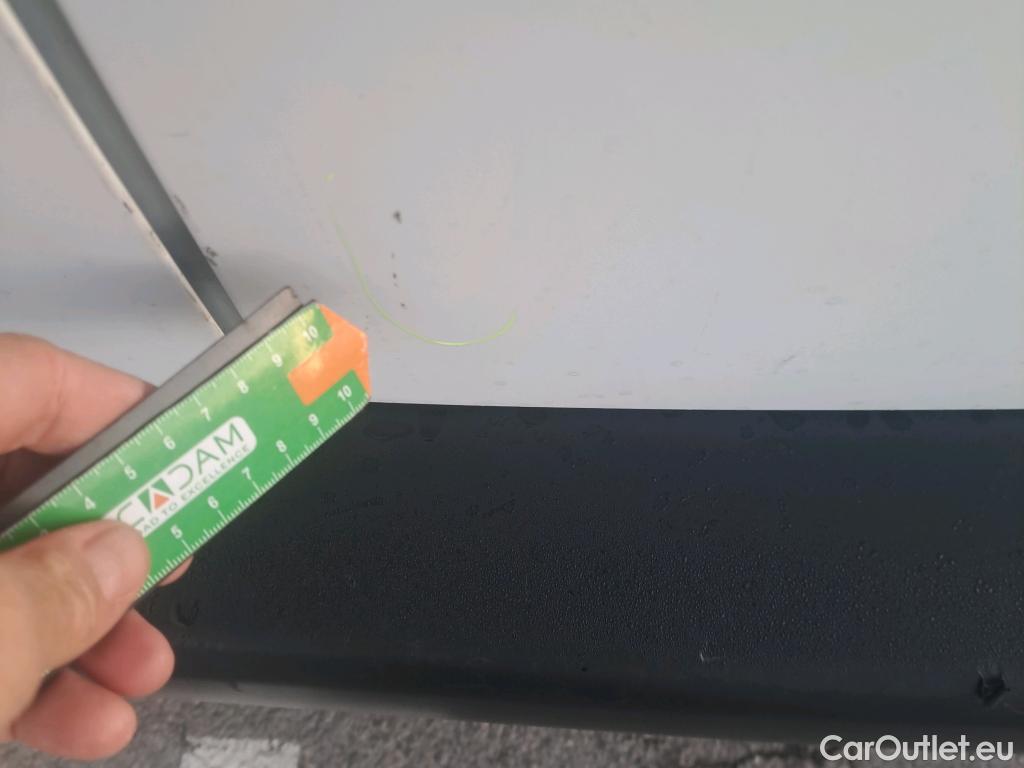  Citroen  Berlingo CITROEN  / 2018 / 4P / combi Talla M BlueHDi 100 LIVE (AC) #37