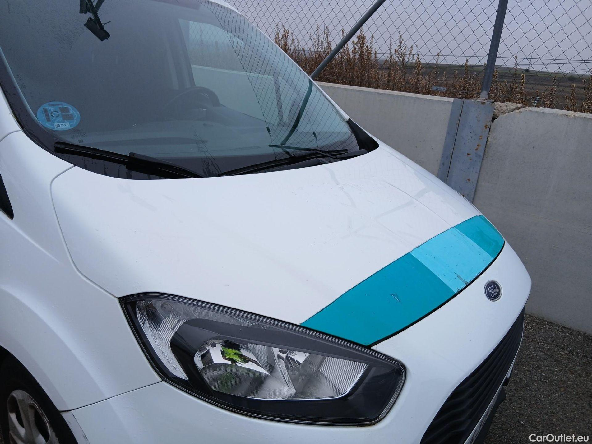  Ford  Transit FORD  Courier/2014/4P/furgón der.turis Van 1.5 TDCi 56kW Trend #10