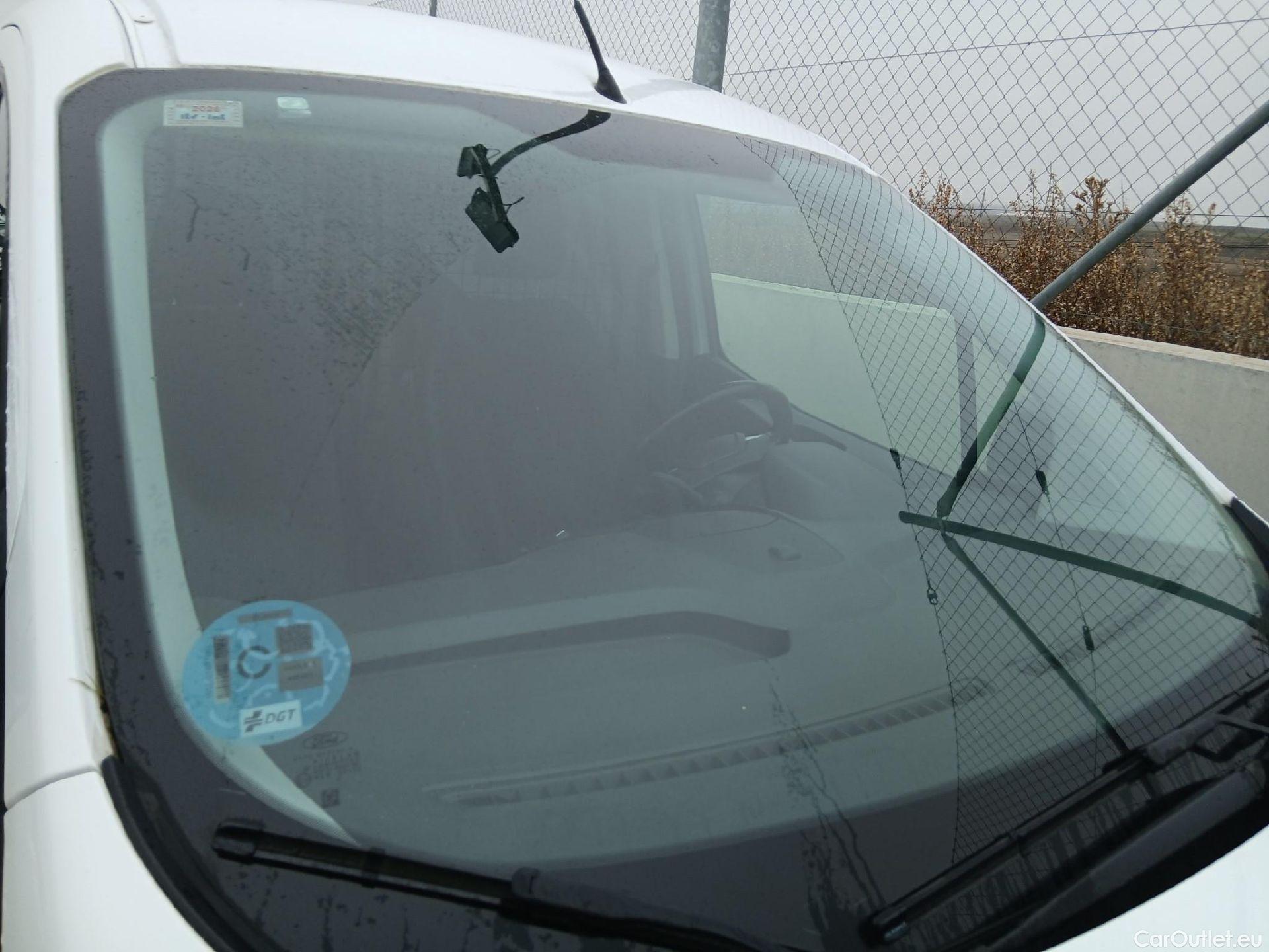  Ford  Transit FORD  Courier/2014/4P/furgón der.turis Van 1.5 TDCi 56kW Trend #9