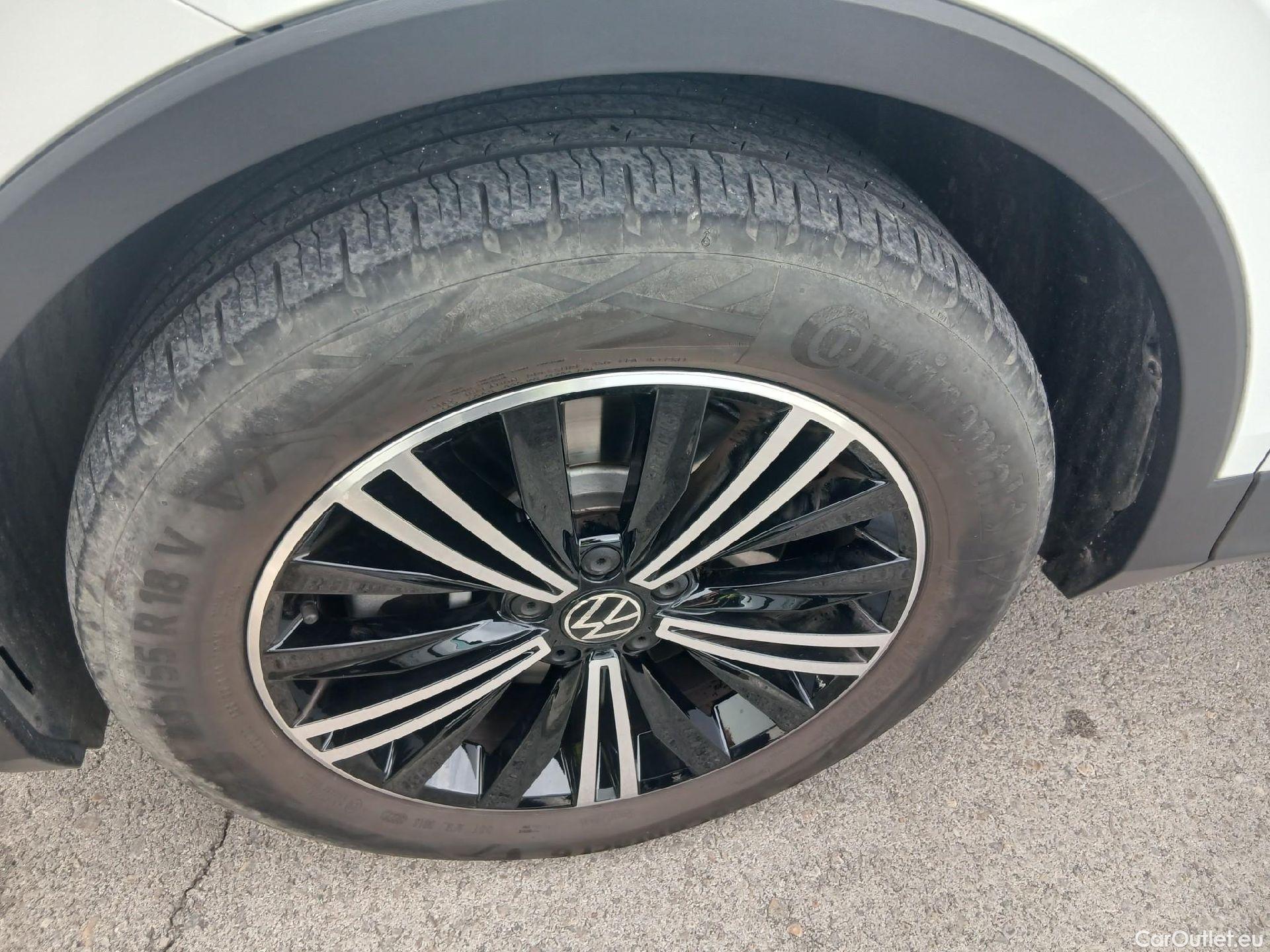  Volkswagen  Tiguan VOLKSWAGEN  / 2020 / 5P / todoterreno Life 1.4 TSI eHybrid 180kW (245CV) DSG #22