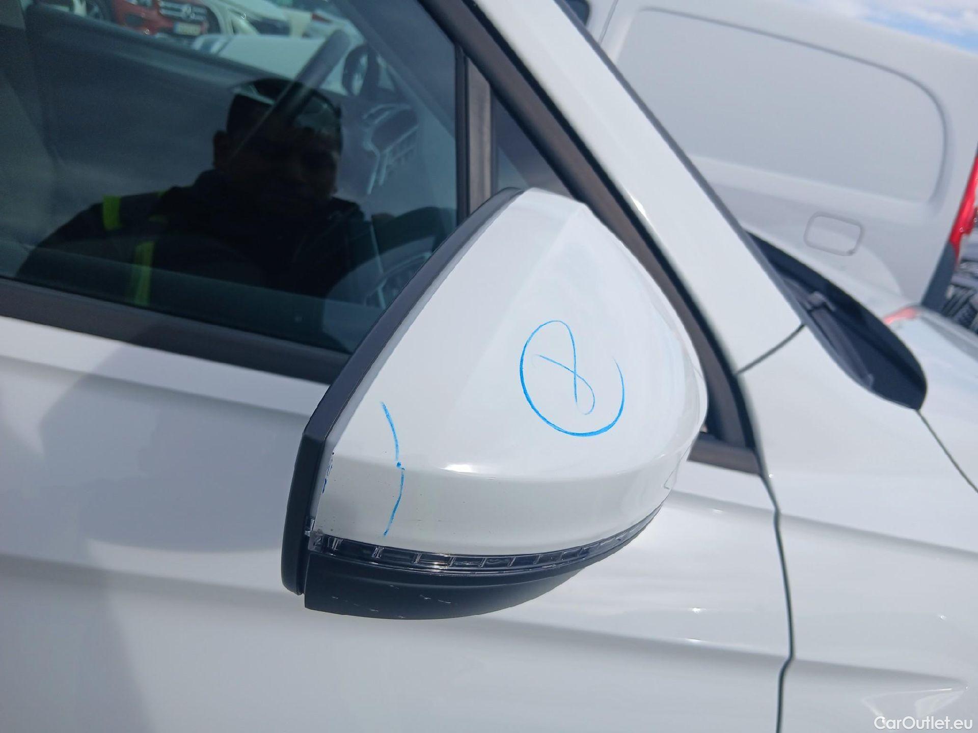  Volkswagen  Tiguan VOLKSWAGEN  / 2020 / 5P / todoterreno Life 1.4 TSI eHybrid 180kW (245CV) DSG #17