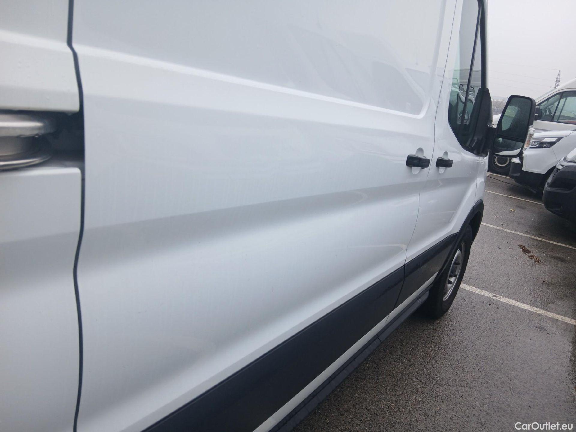  Ford  Transit FORD  / 2013 / 4P / furgón 350 96kW L2H2 Van Ambiente FWD #16