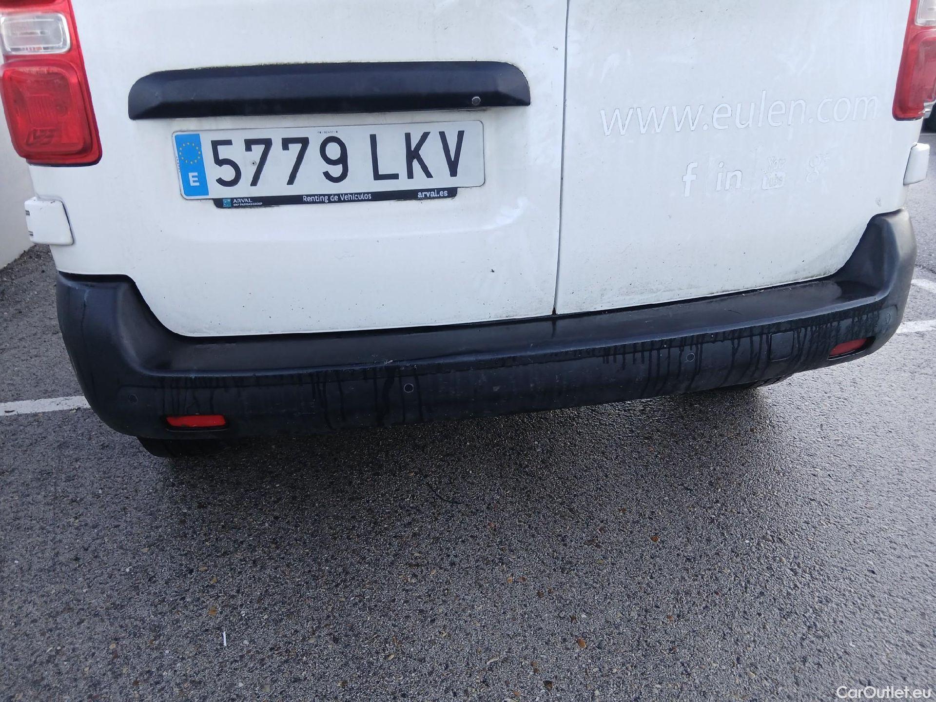  Citroen  Jumpy CITROEN  / 2016 / 4P / furgón D Cab Eco Talla XL BlueHDi 120 Control #22