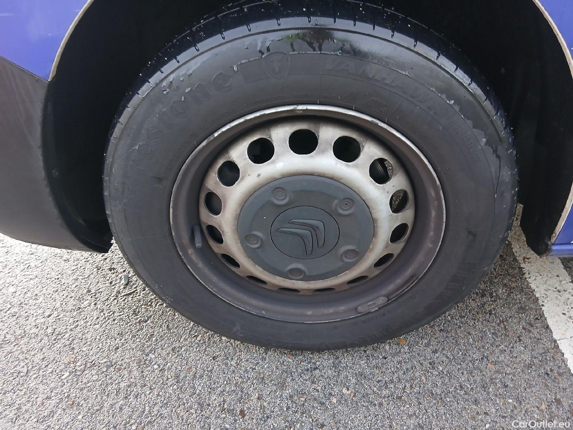  Citroen  Jumpy CITROEN  / 2016 / 4P / furgón D Cab Eco Talla XL BlueHDi 120 Control #12