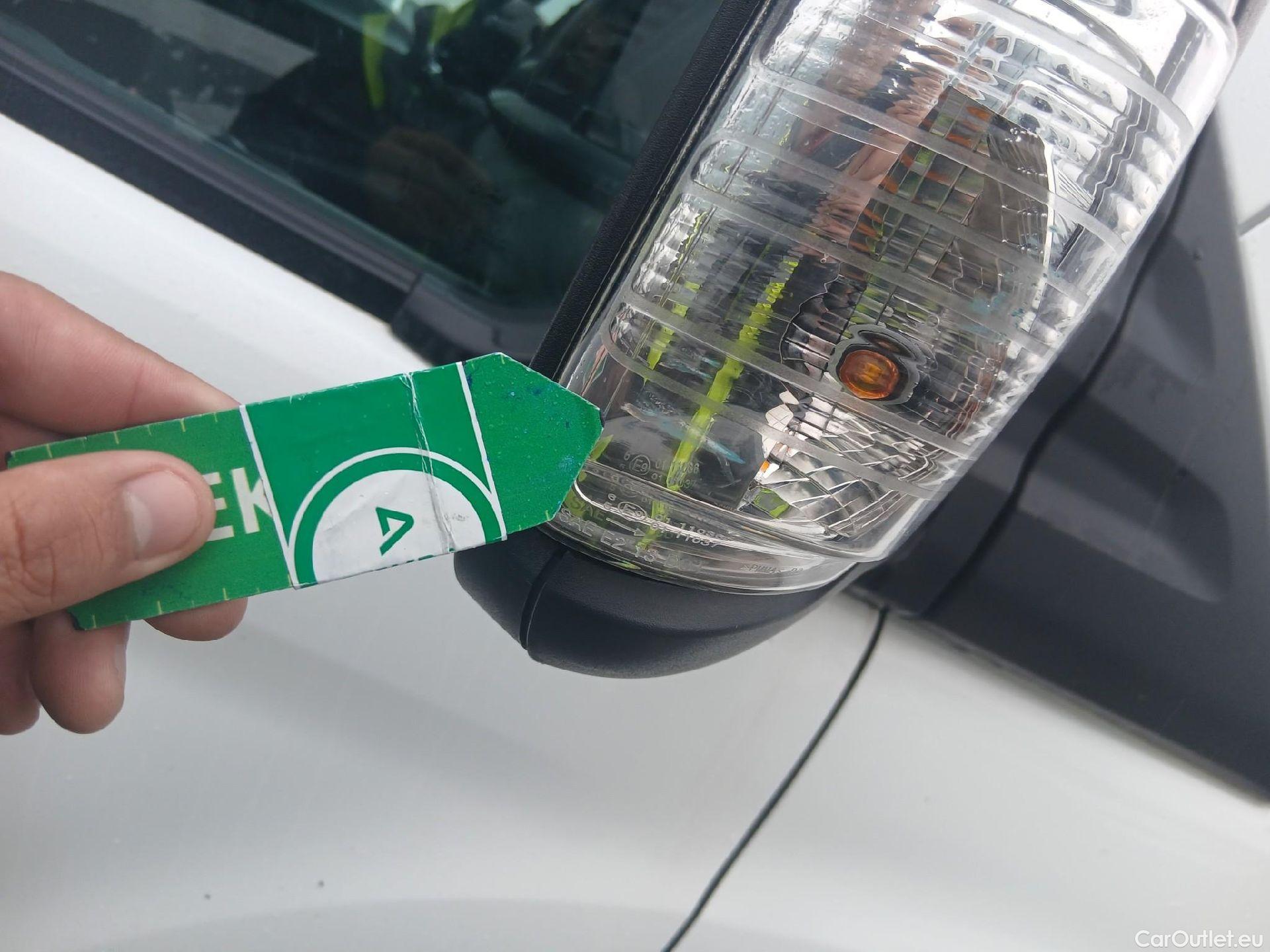  Ford  Transit FORD  / 2013 / 4P / furgón 350 96kW L2H2 Van Ambiente FWD #18