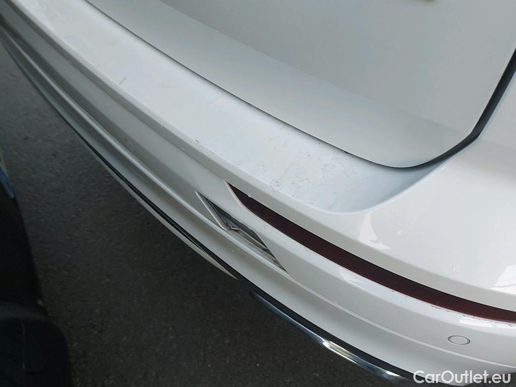  Volvo  XC60 VOLVO  / 2017 / 5P / todoterreno 2.0 T6 AWD Recharge R-Design Exp Auto #25