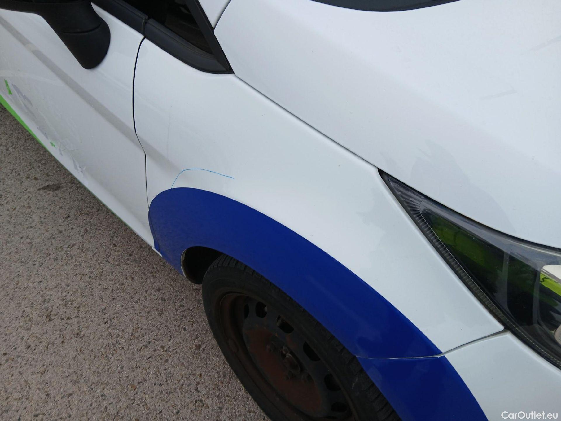  Ford  Fiesta FORD  Van / 2012 / 3P / berlina comercial 1.5 TDCi 55kW (75CV) #55