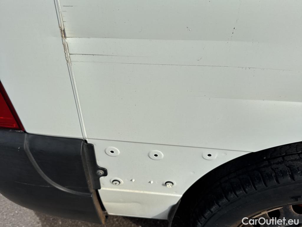  Nissan  NV400 NISSAN  VU 4P 1G COMBI 2.3dCi 145 COMFORT L2H2 3500 COMBI-9 FWD #44