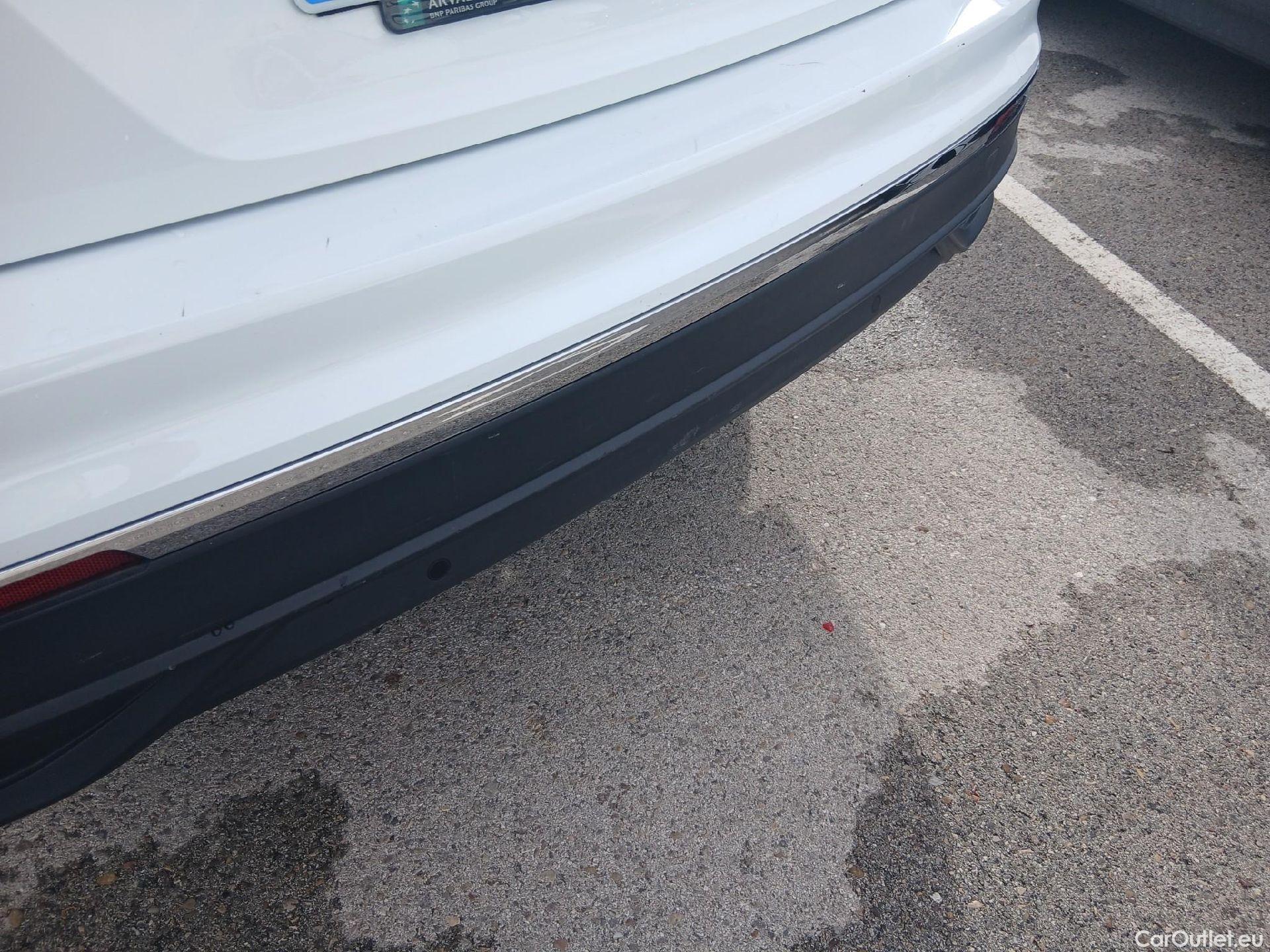  Volkswagen  Tiguan VOLKSWAGEN  / 2020 / 5P / todoterreno Life 1.4 TSI eHybrid 180kW (245CV) DSG #15