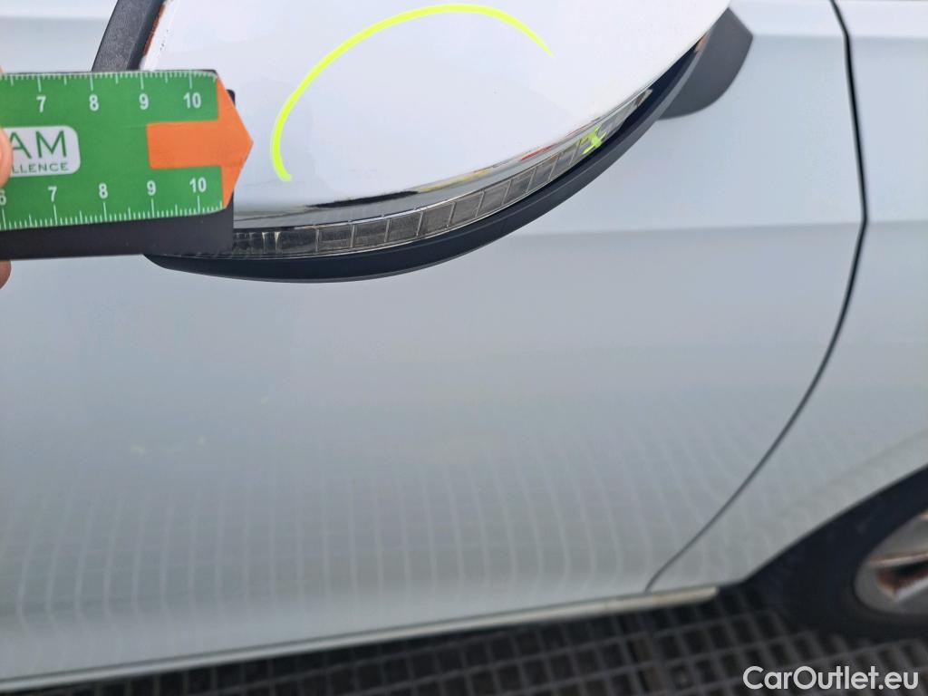  Volkswagen  Golf  VOLKSWAGEN / 2020 / 5P / berlina con portón 1.0 TSI 81kW (110CV) #16