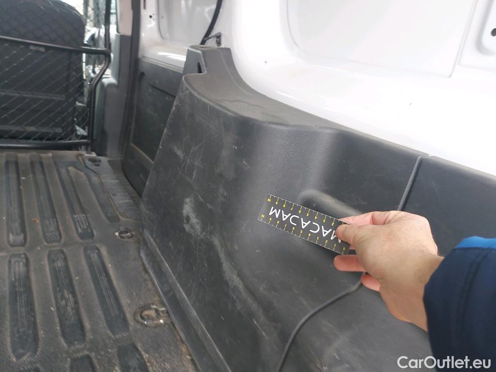  Nissan  NV200 NISSAN NV250 / 2019 / 4P / furgón 2pl 1.5dCi 70 kW (95CV) L2H1 ÓPTIMA #36