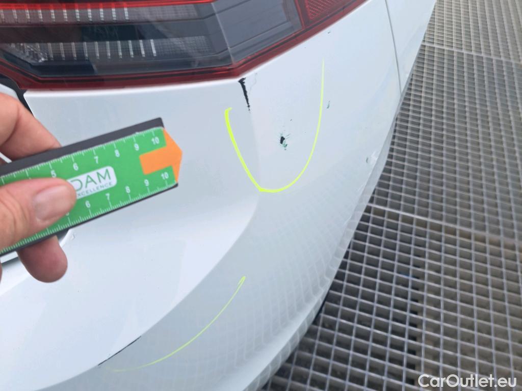  Volkswagen  Golf  VOLKSWAGEN / 2020 / 5P / berlina con portón 1.0 TSI 81kW (110CV) #32