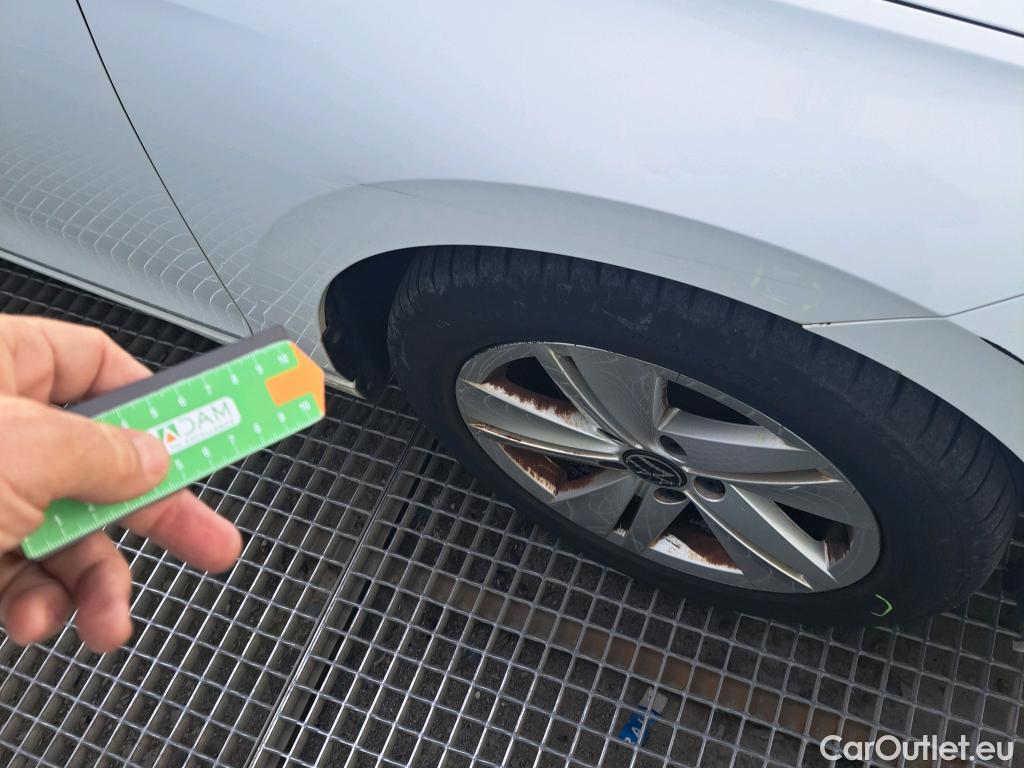  Volkswagen  Golf  VOLKSWAGEN / 2020 / 5P / berlina con portón 1.0 TSI 81kW (110CV) #17