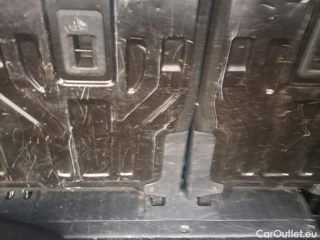  Citroen  Berlingo CITROEN  / 2018 / 4P / combi Talla M BlueHDi 100 LIVE (AC) #15