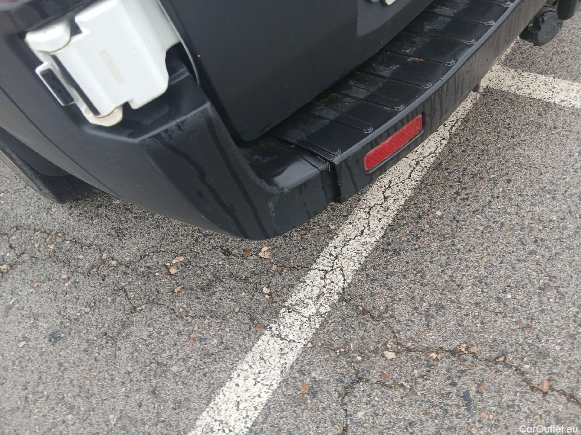  Ford  Transit FORD  / 2013 / 4P / furgón 350 96kW L2H2 Van Ambiente FWD #10