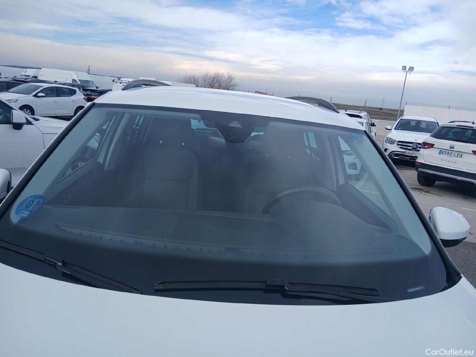  Volkswagen  Tiguan VOLKSWAGEN  / 2020 / 5P / todoterreno Life 1.4 TSI eHybrid 180kW (245CV) DSG #5