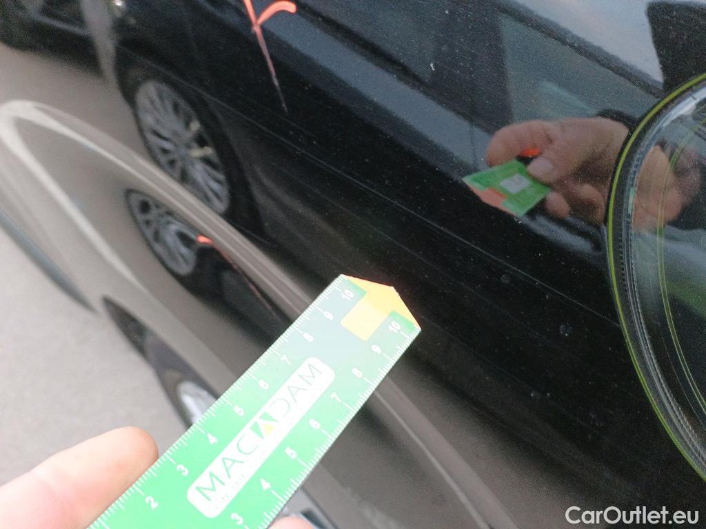  Land Rover  Discovery PEUGEOT Expert / 2024 / 4P / combi Combi Long BlueHDi 180 S&S EAT8 #29