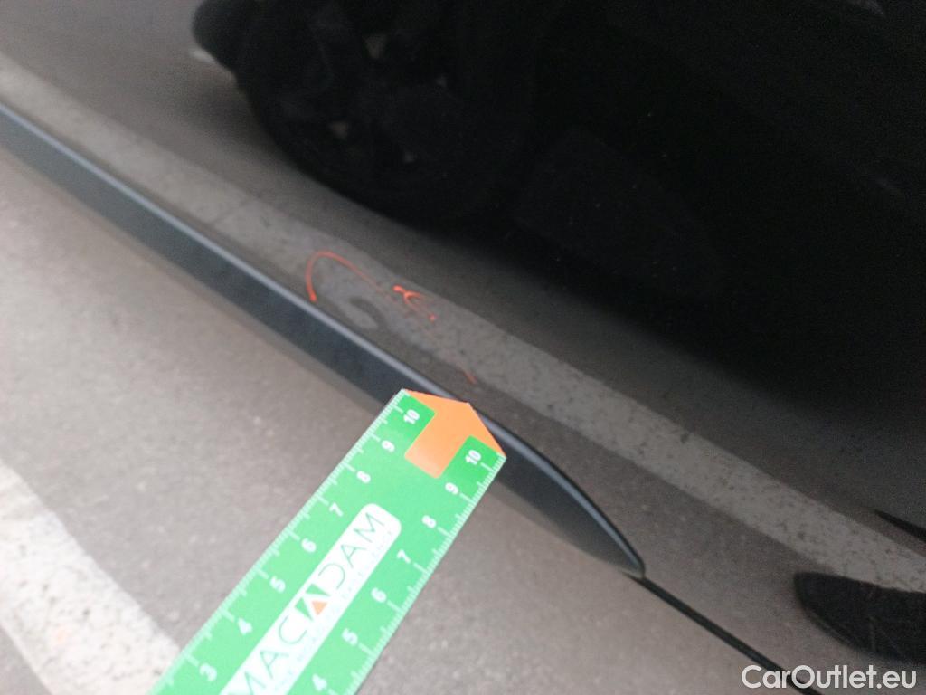  Land Rover  Discovery PEUGEOT Expert / 2024 / 4P / combi Combi Long BlueHDi 180 S&S EAT8 #2