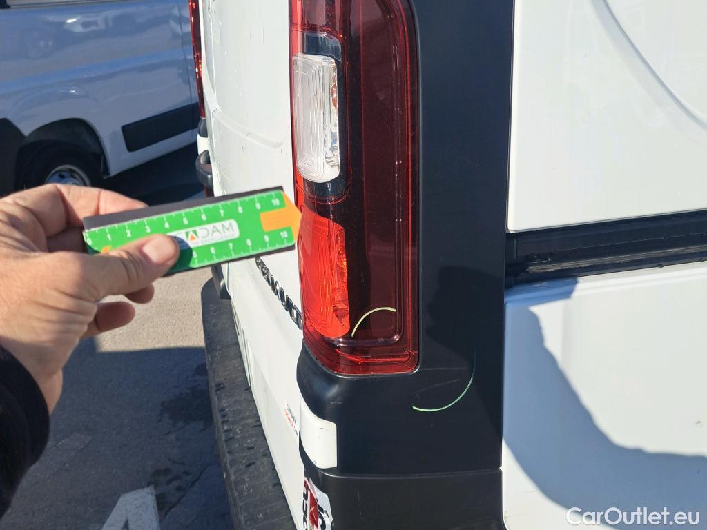  Renault  Trafic RENAULT  / 2021 / 4P / furgón Furgón L1H1 Blue dCi 96 Kw (130 CV) (AC) #25