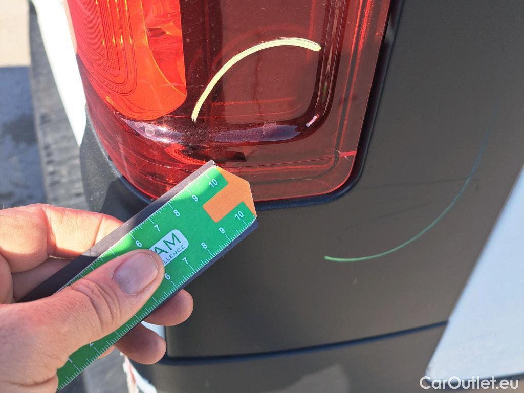  Renault  Trafic RENAULT  / 2021 / 4P / furgón Furgón L1H1 Blue dCi 96 Kw (130 CV) (AC) #26