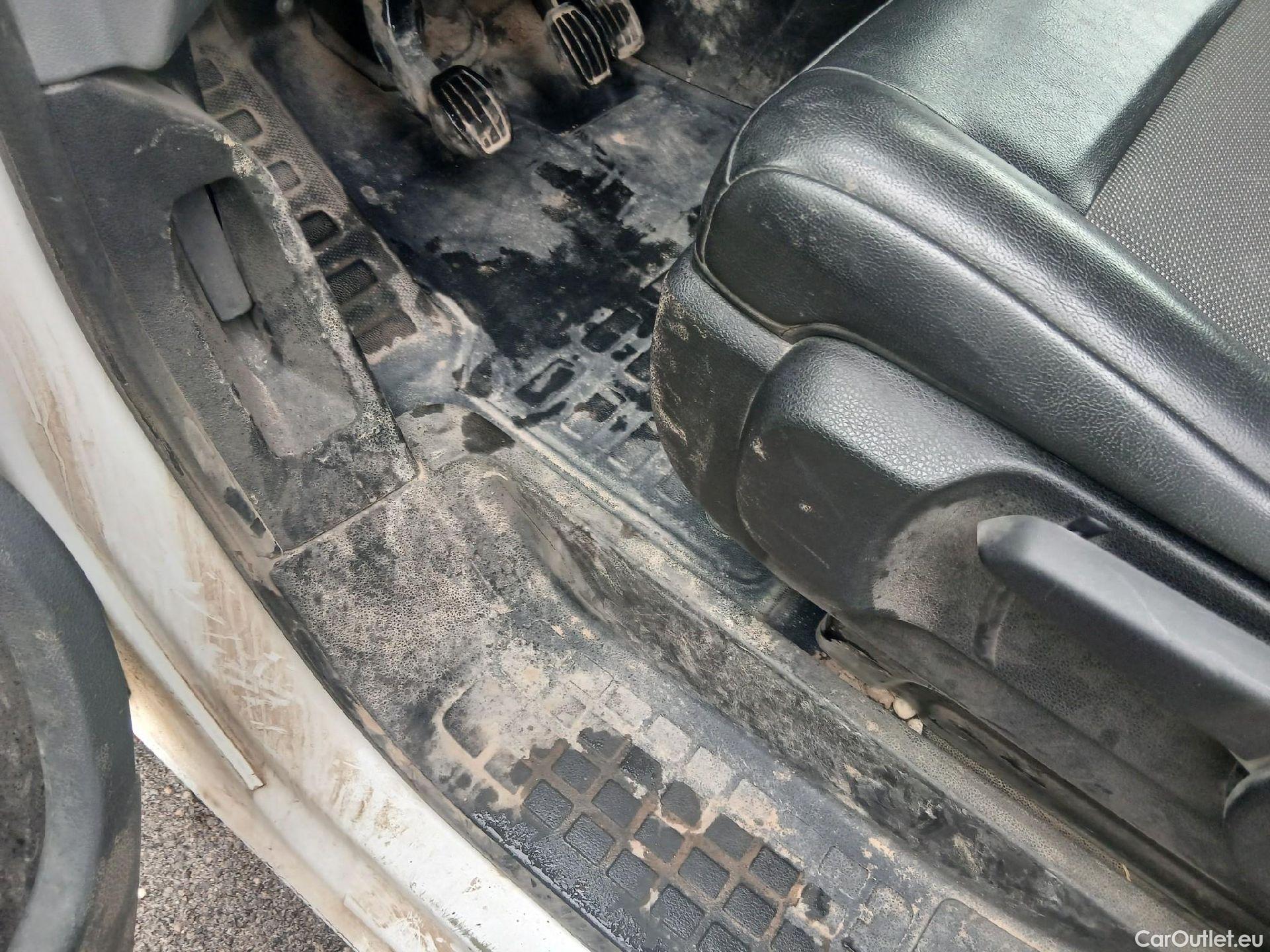  Peugeot  Expert PEUGEOT  / 2016 / 4P / furgón Furgón Premium 1.5 BlueHDi 100 Standard (AC) #15