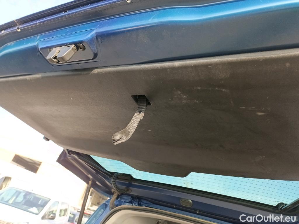  Peugeot  RIFTER PEUGEOT  / 2018 / 5P / monovolumen compacto GT Line Long BlueHDi 96kW #21