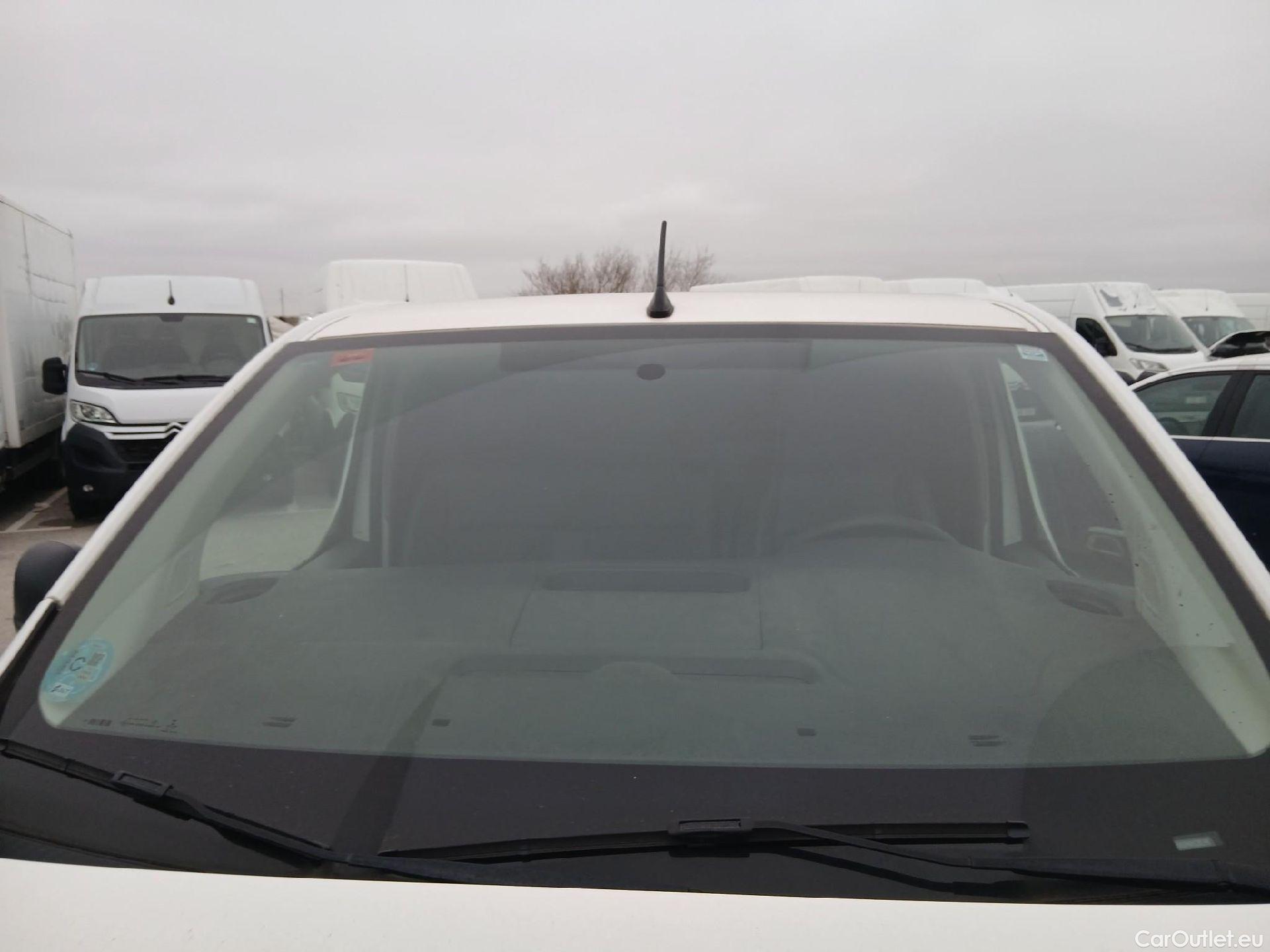  Toyota  Proace TOYOTA  / 2020 / 4P / furgón 1.5D 100CV GX 1PL 2PT L1 #2