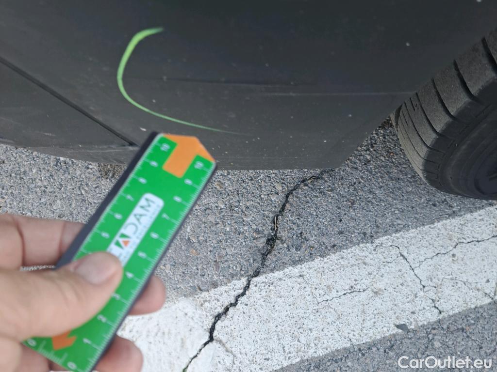  Renault  Trafic RENAULT  / 2021 / 4P / furgón Furgón L1H1 Blue dCi 96 Kw (130 CV) (AC) #53