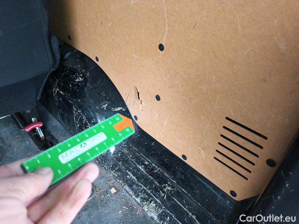  Land Rover  Discovery PEUGEOT Expert / 2024 / 4P / combi Combi Long BlueHDi 180 S&S EAT8 #7